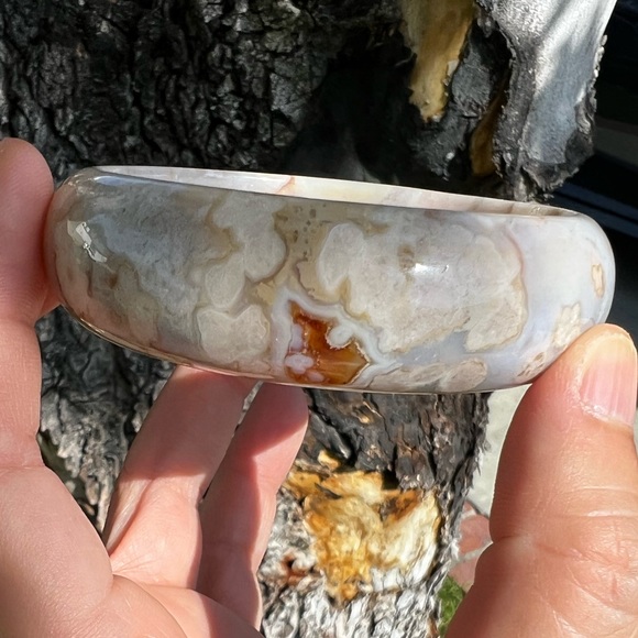 Flower Agate Bangle Bracelet - Sakura Agate - Picture 4 of 6